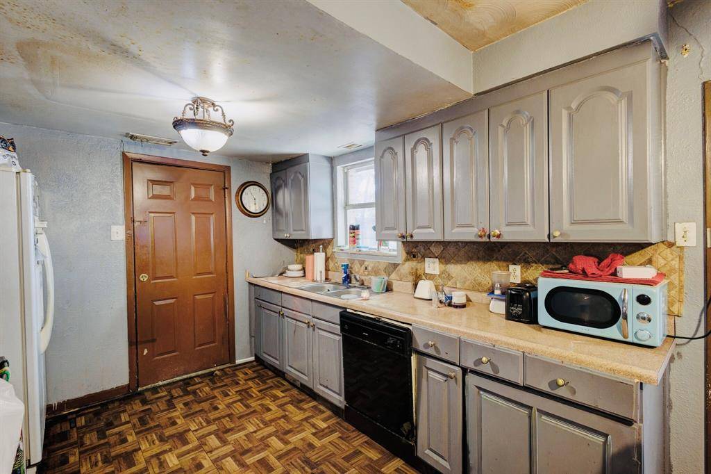 Farmers Branch, TX 75234,14049 Rawhide Parkway