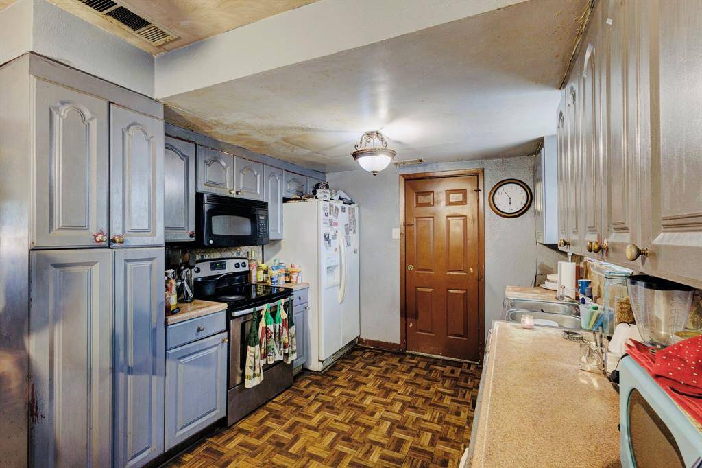 Farmers Branch, TX 75234,14049 Rawhide Parkway