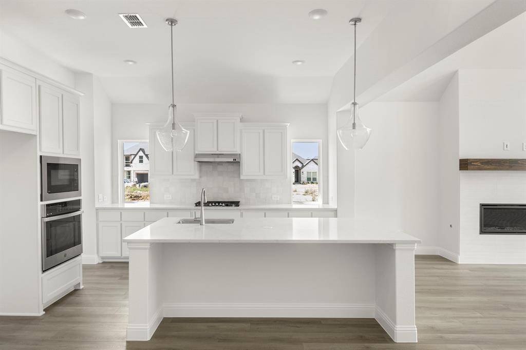 Celina, TX 75009,5705 Burford Lane