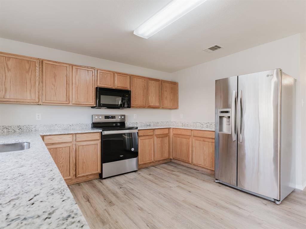 Fort Worth, TX 76244,4901 Thorn Hollow Drive