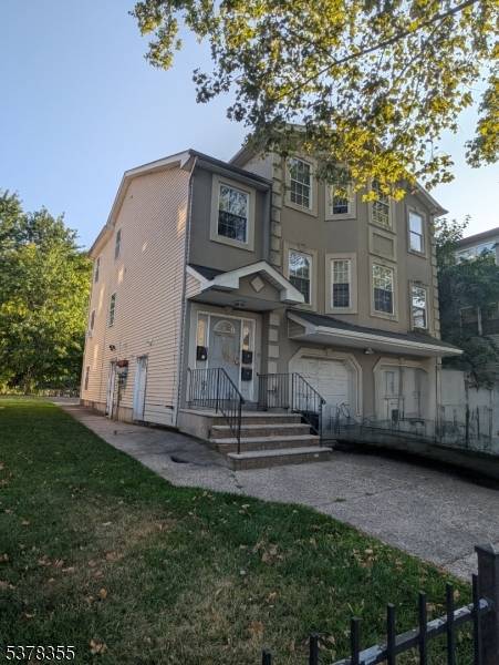 East Orange City, NJ 07017,97 William St