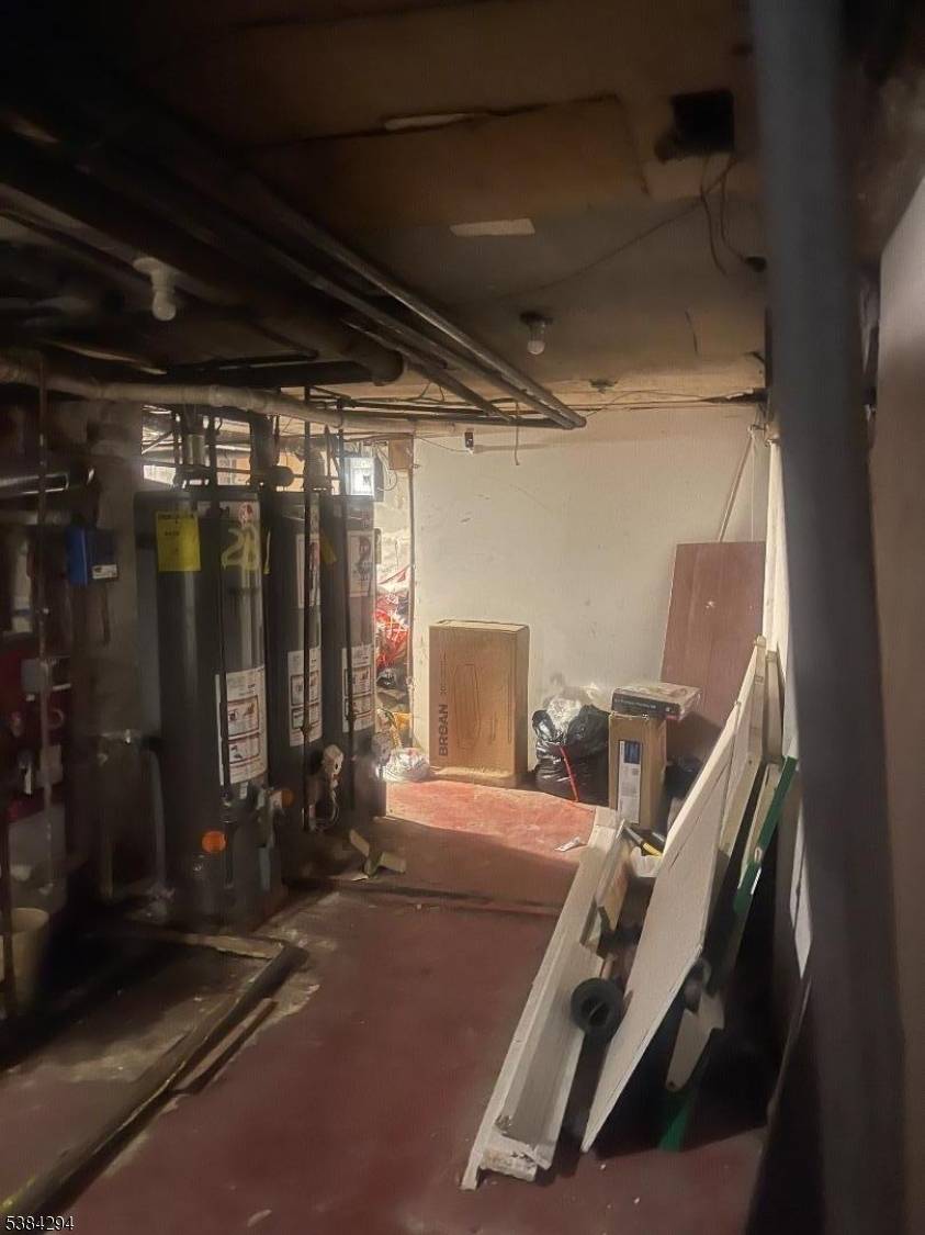 Elizabeth City, NJ 07208,1408 Lexington Pl