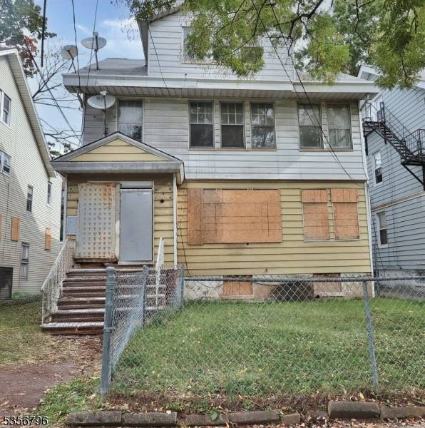 Newark City, NJ 07112,203-205 Hansbury Ave