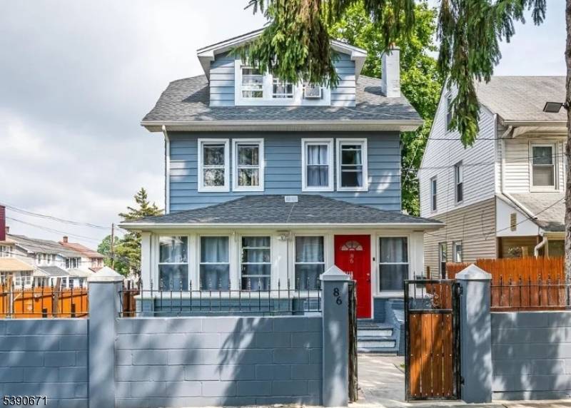 Newark City, NJ 07106,86 Mead St