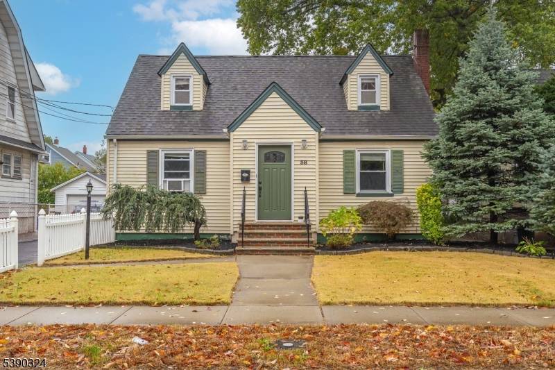 Roselle Park Boro, NJ 07204,38 W Colfax Ave