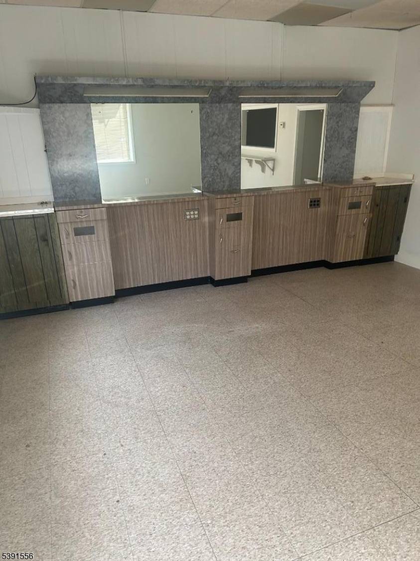 North Plainfield Boro, NJ 07060,15 Greenbrook Rd