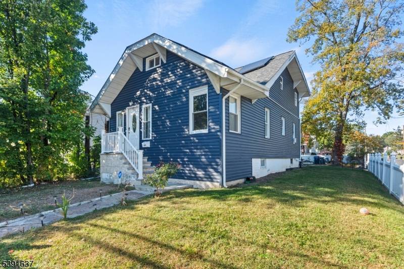 Roselle Boro, NJ 07203,247 E 7th Ave