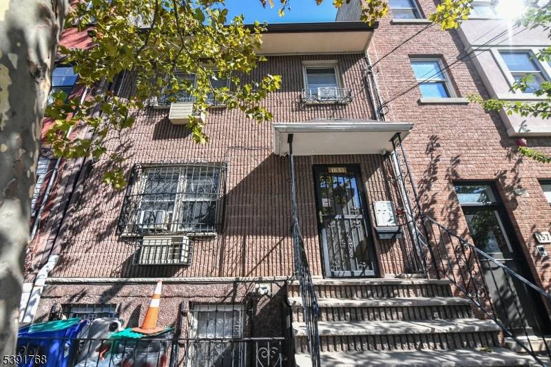 Newark City, NJ 07105,155 Lafayette St