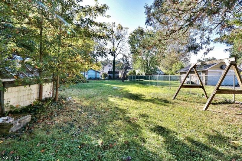 Roselle Park Boro, NJ 07204,164 East Clay Ave