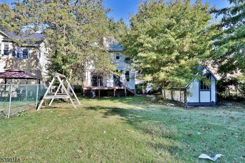 Roselle Park Boro, NJ 07204,164 East Clay Ave