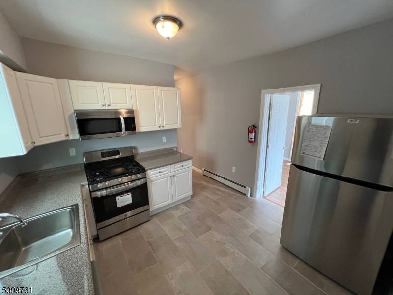 Newark City, NJ 07106,115 Isabella Ave #1