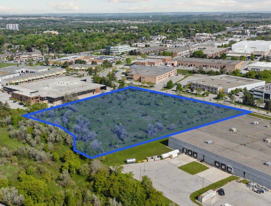 Newmarket, ON L3Y 9C3,1166 & 1188 Nicholson RD #Opt 3