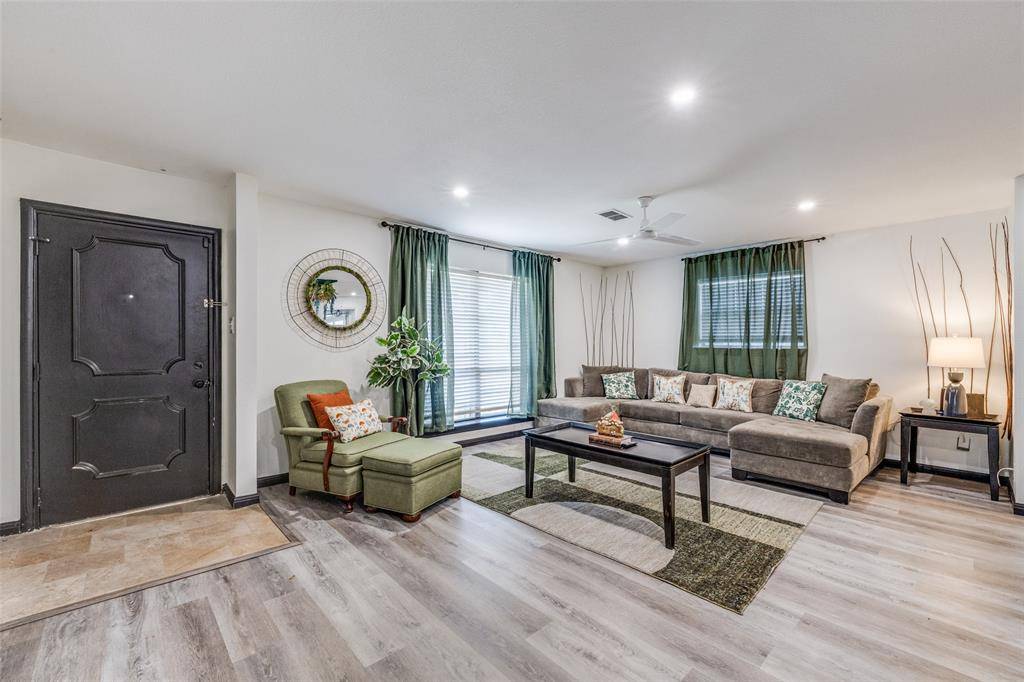 North Richland Hills, TX 76180,7933 Joreen Drive