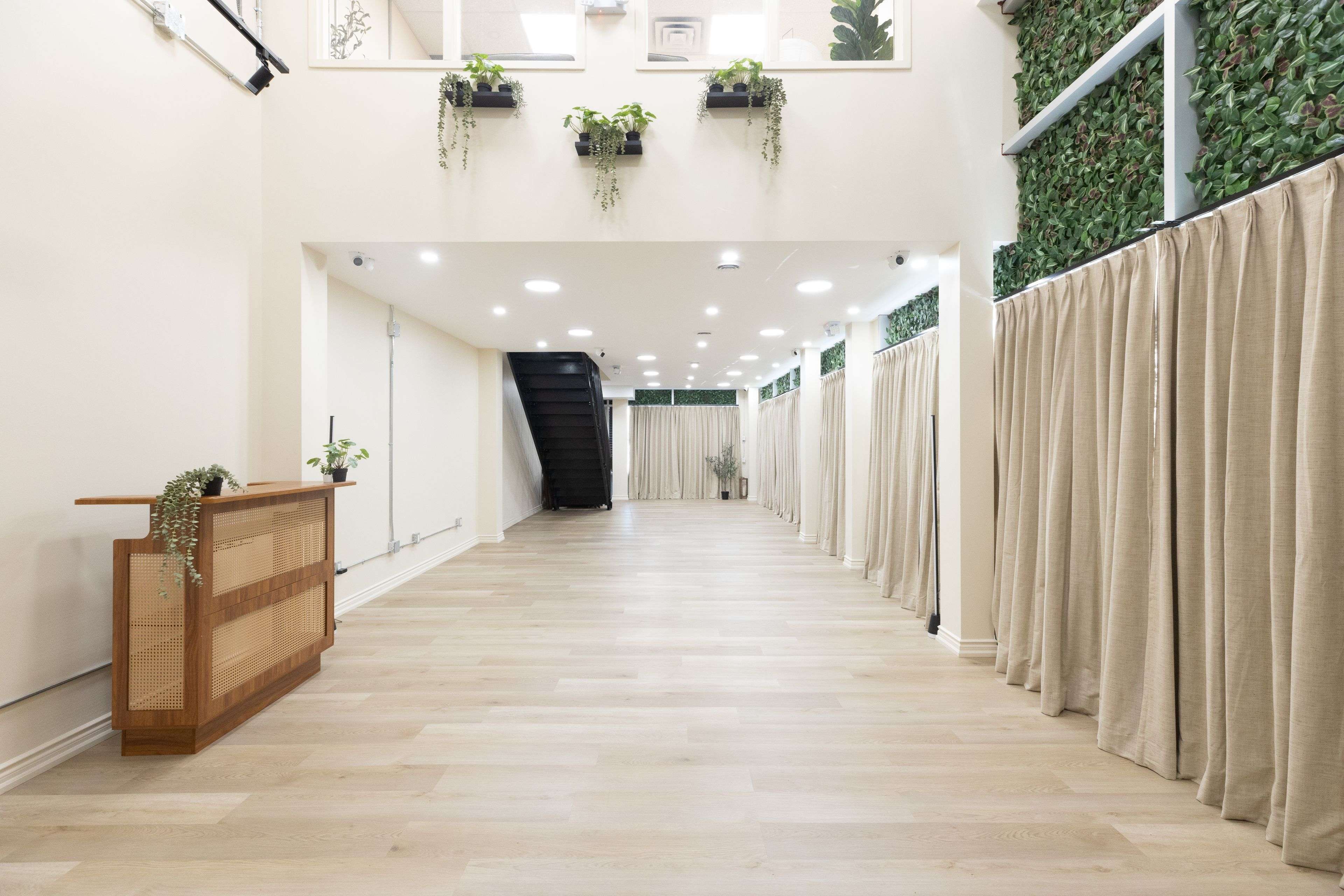 Toronto E04, ON M1L 0J2,101 Lebovic AVE #F01