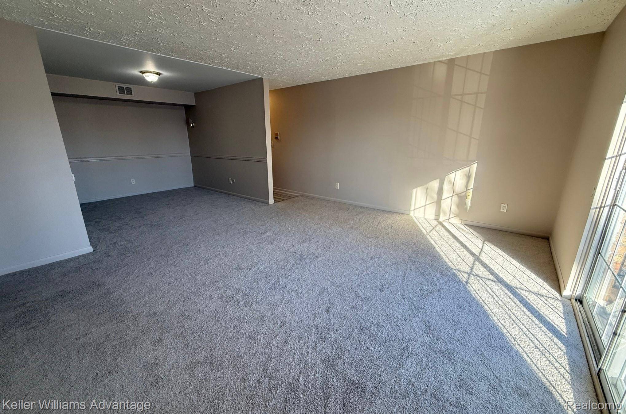 Farmington Hills, MI 48336,30709 Shiawassee RD #71