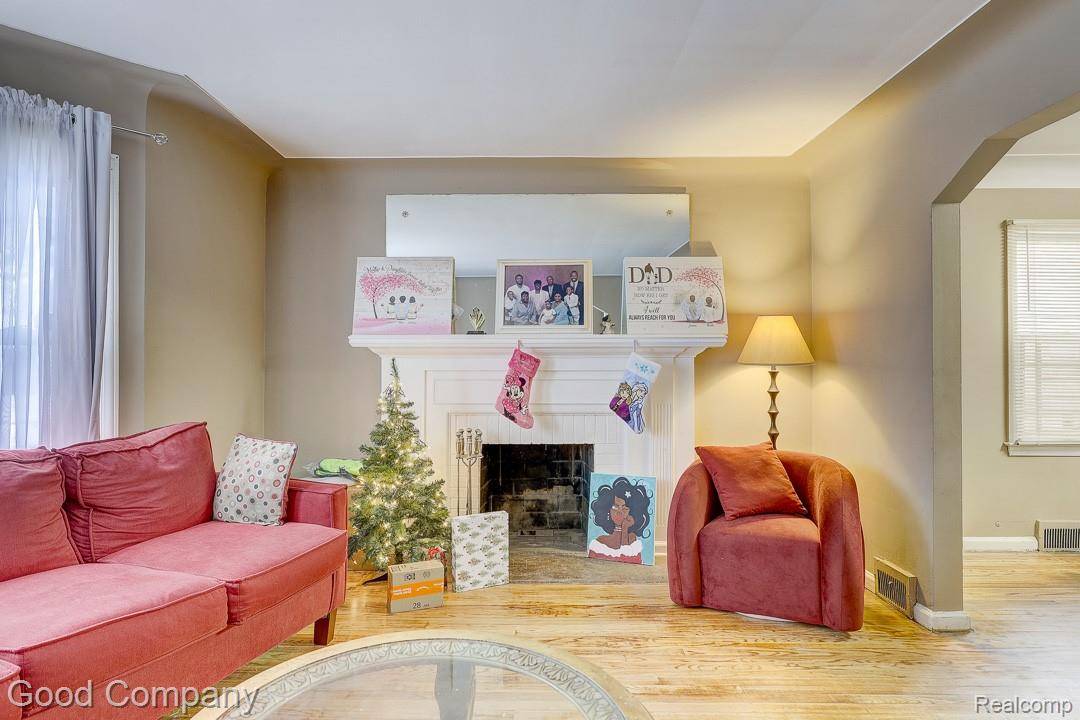 Detroit, MI 48235,17333 Mansfield ST