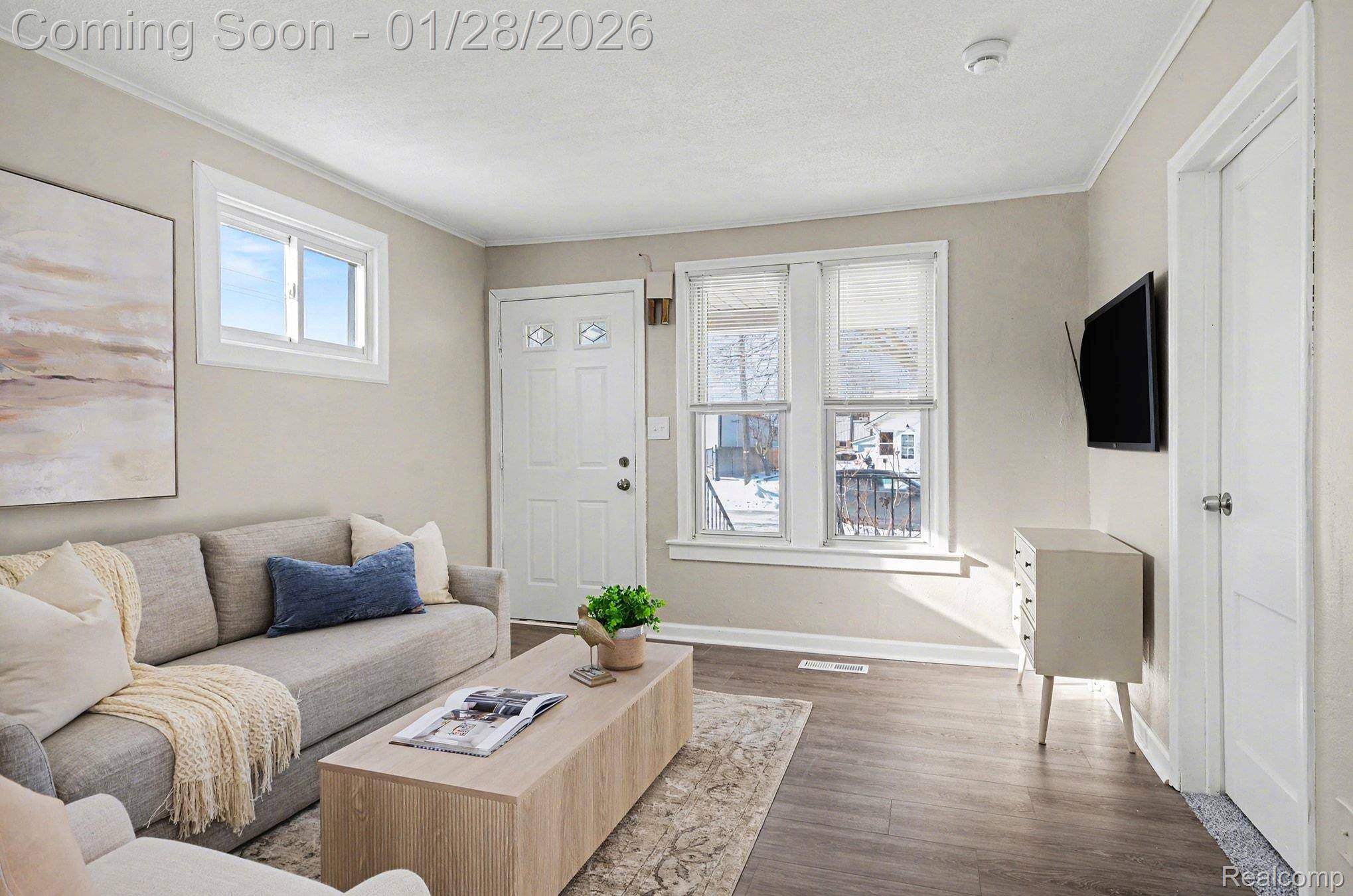 Center Line, MI 48015,25034 Comfort