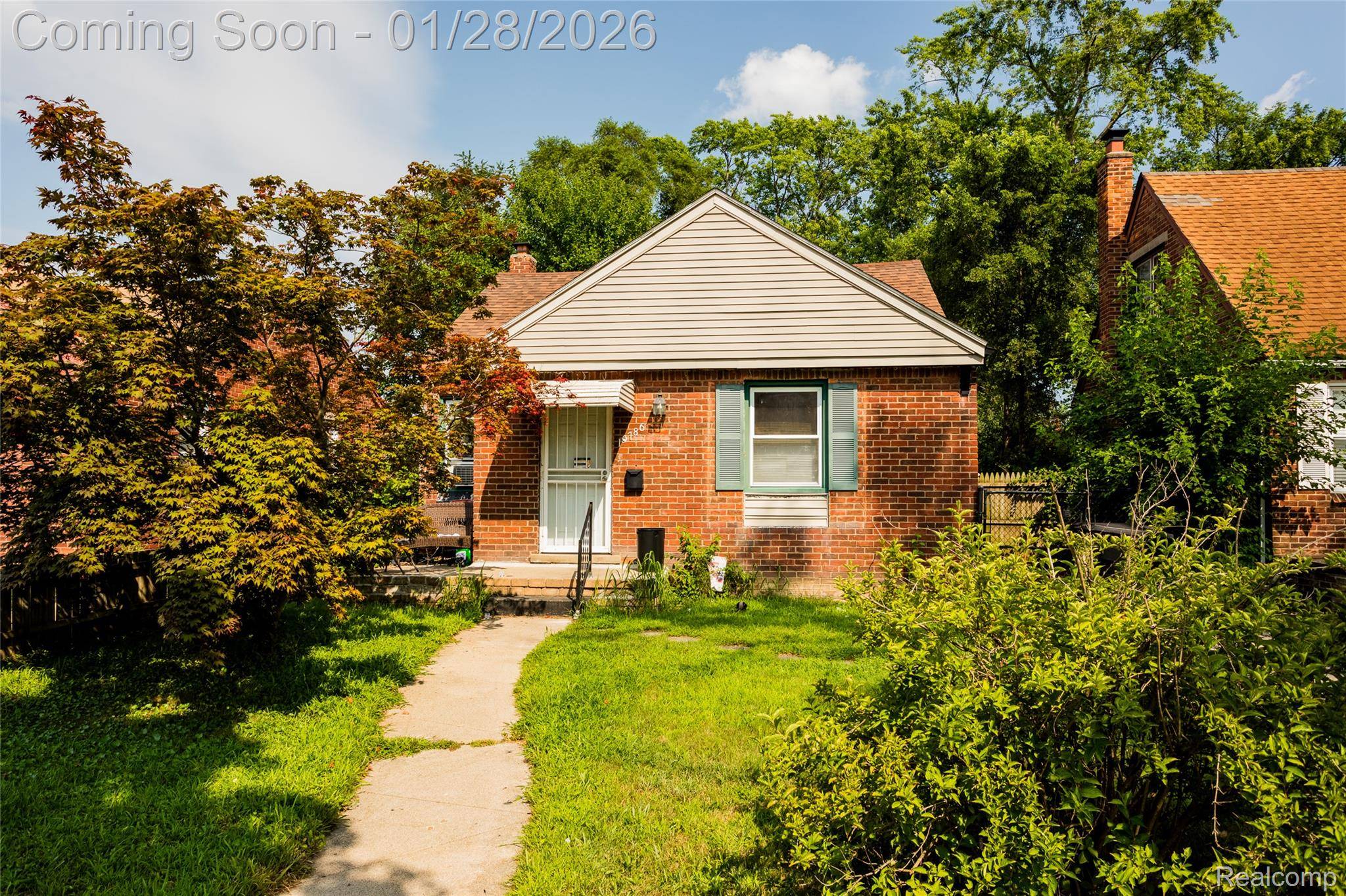 Detroit, MI 48221,19786 Pennington DR