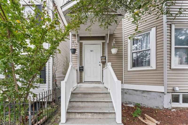 Paterson City, NJ 07501,101 Lafayette St