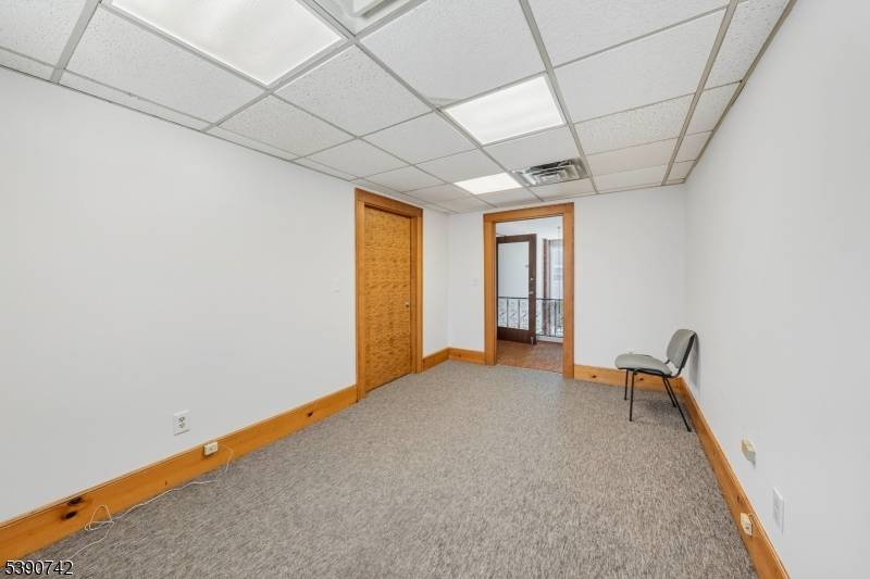 Somerville Boro, NJ 08876,150 W End Ave