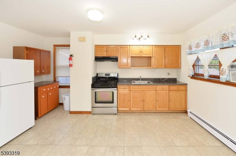 Hawthorne Boro, NJ 07506,91 Mawhinney Ave