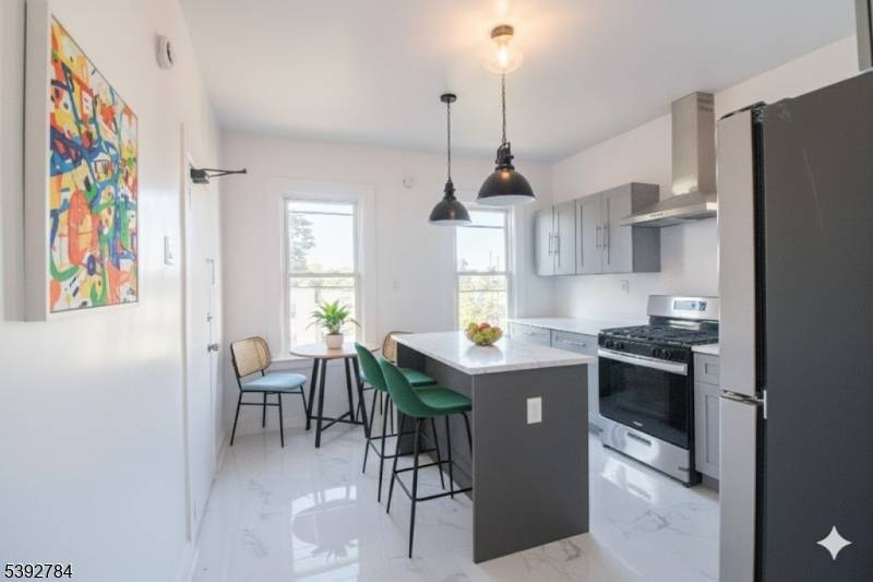 Irvington Twp., NJ 07111,93 21St St #1