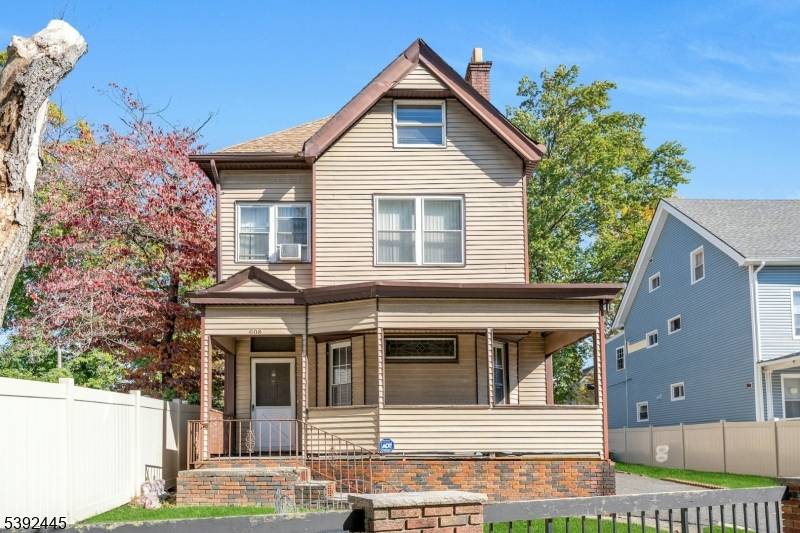 East Orange City, NJ 07017,608 Springdale Ave