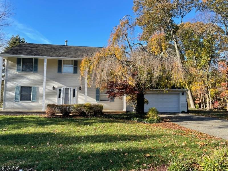 West Milford Twp., NJ 07480,24 Alpine Ln