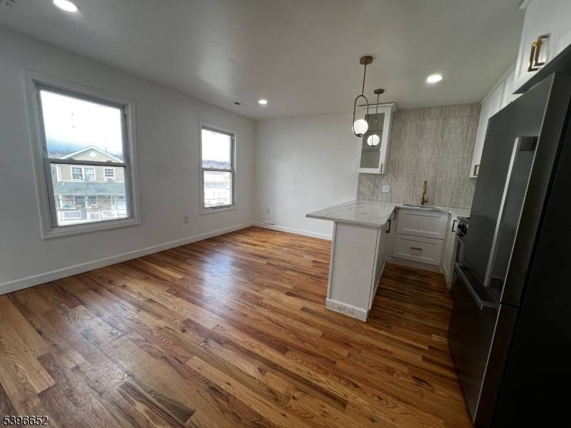 Paterson City, NJ 07524,25 Highland St #3