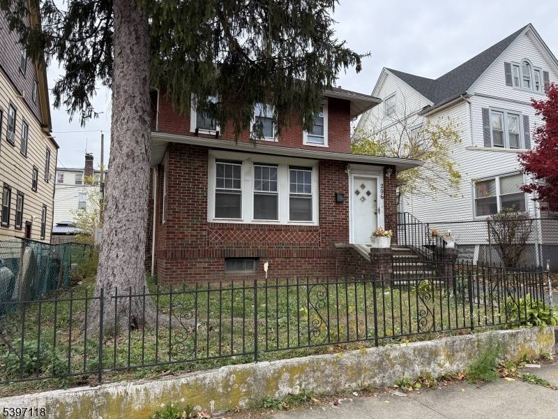 Newark City, NJ 07112,206 Weequahic Ave