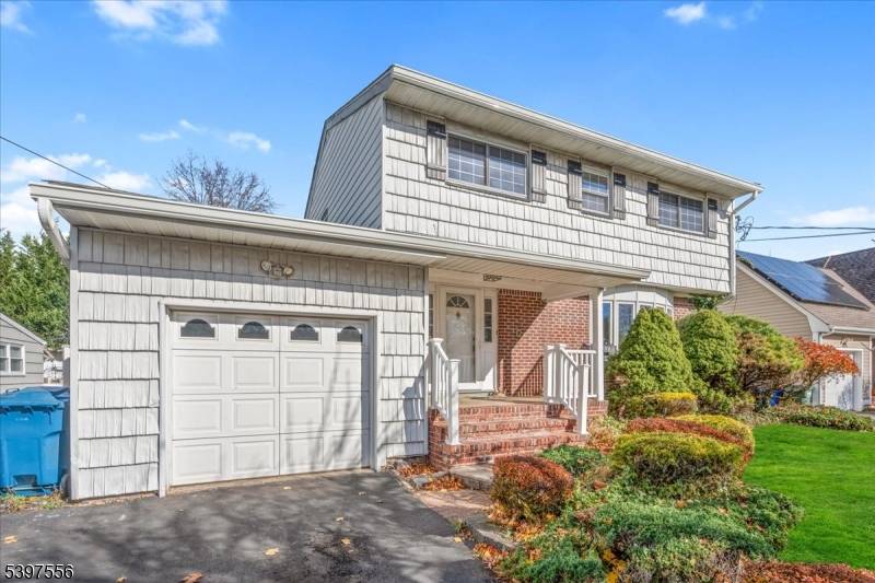 Scotch Plains Twp., NJ 07076,869 Ternay Ave