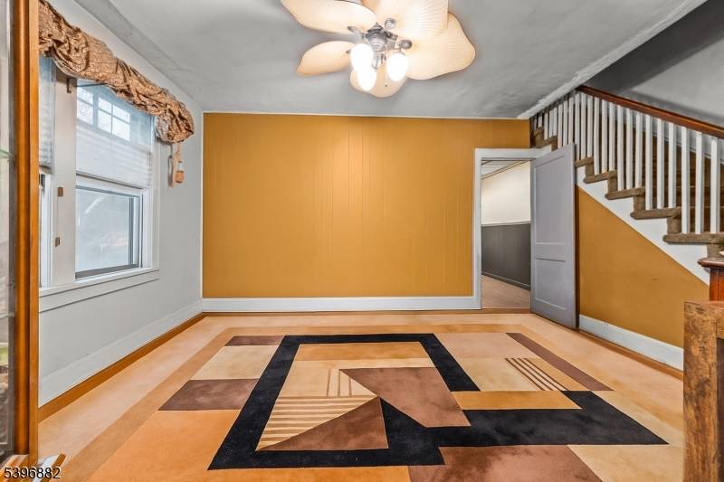 Rahway City, NJ 07065,420-22 E Milton Ave