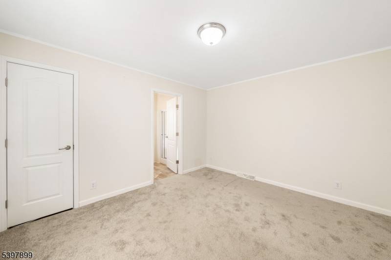 Lodi Boro, NJ 07644,225 Albert St