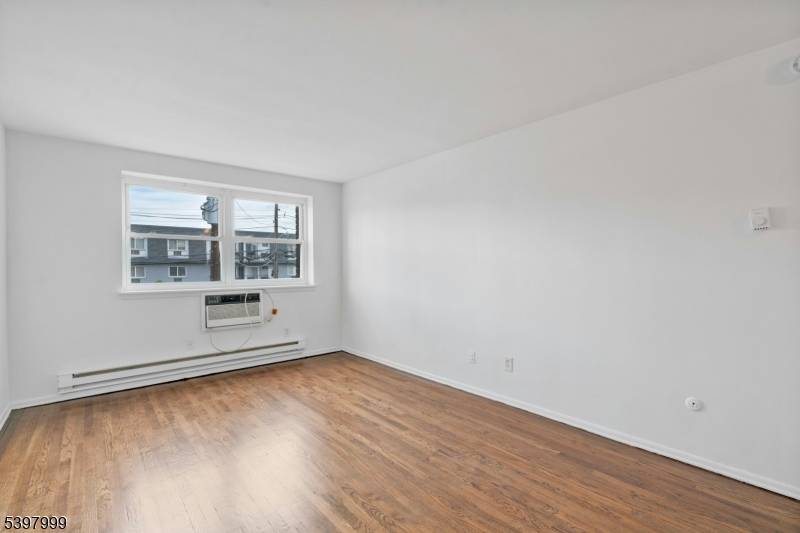 Hackensack City, NJ 07601,377 Park St