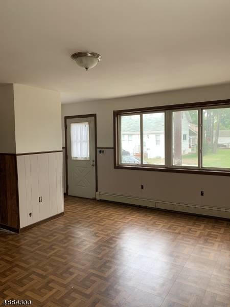 Manville Boro, NJ 08835,51 Gladys Ave