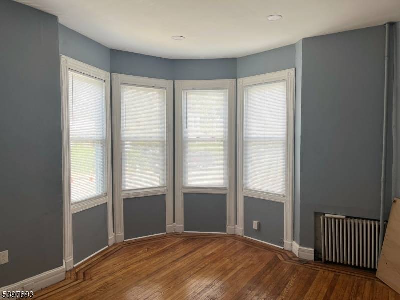 Newark City, NJ 07106,80 Vermont Ave