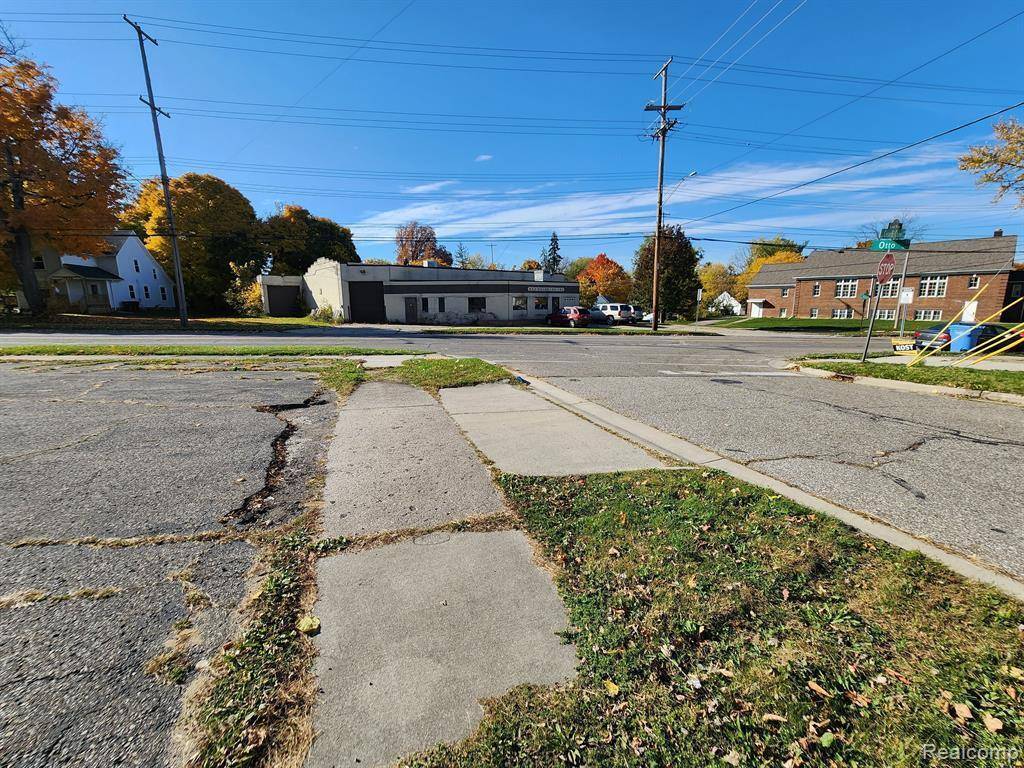 Lansing, MI 48906,1405 E Cesar E. Chavez AVE