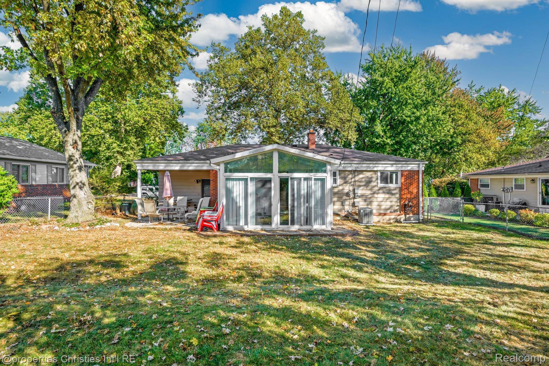 Plymouth, MI 48170,549 Provincetown LN