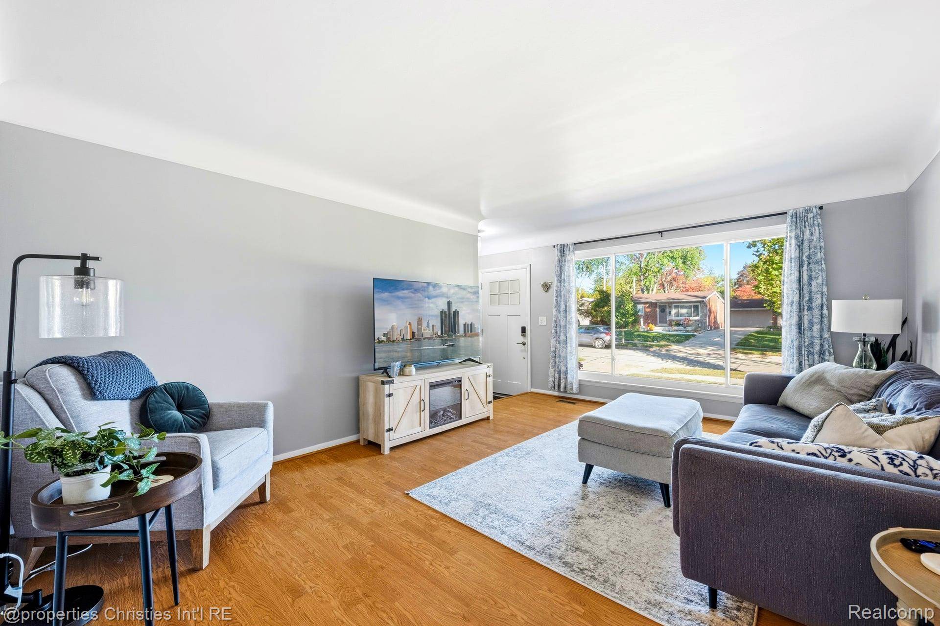 Plymouth, MI 48170,549 Provincetown LN