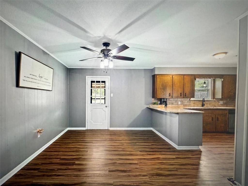 Axtell, TX 76624,521 Wood