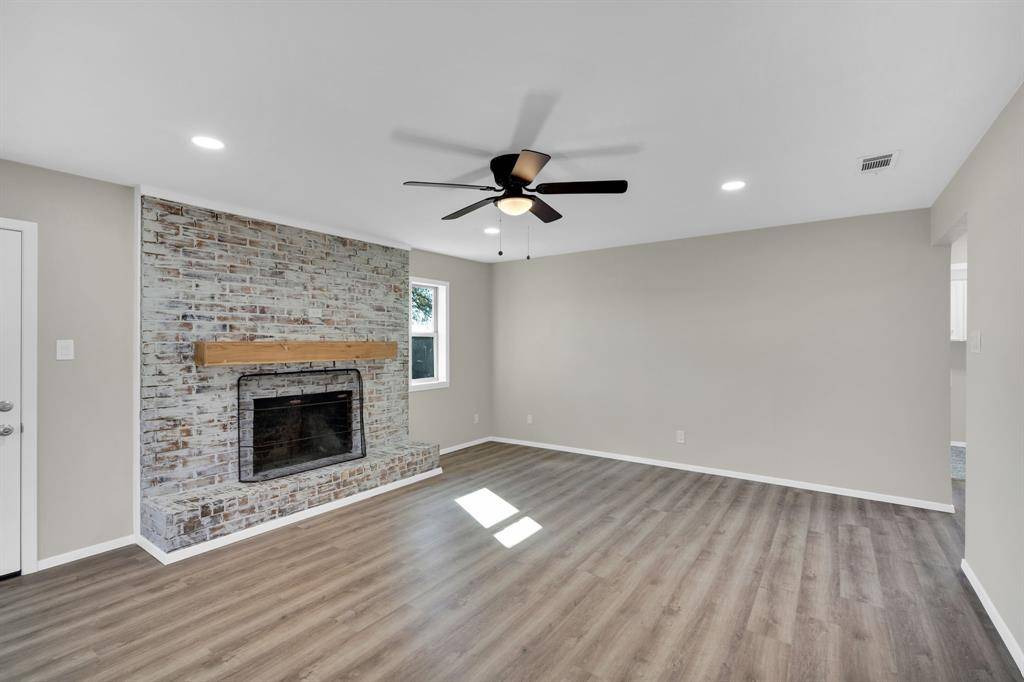 Waxahachie, TX 75165,221 N Edgefield Road