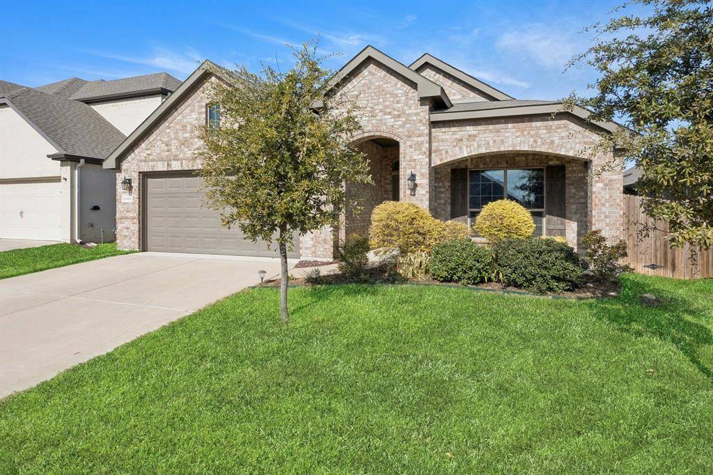 6369 Red Cliff Drive, Fort Worth, TX 76179