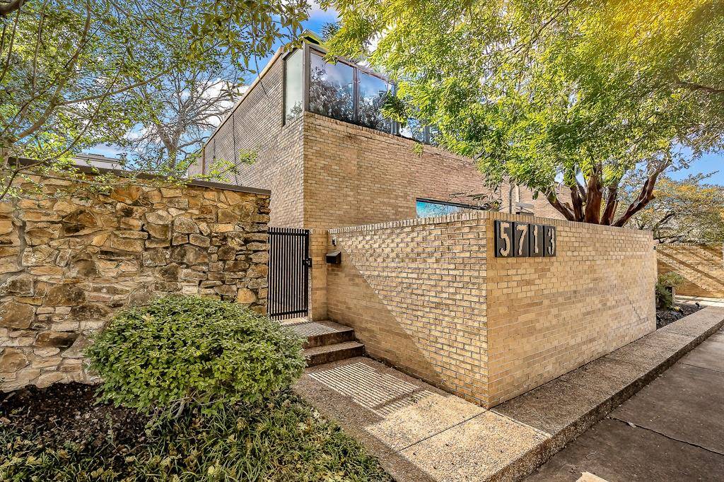 Fort Worth, TX 76107,5713 Pershing Avenue