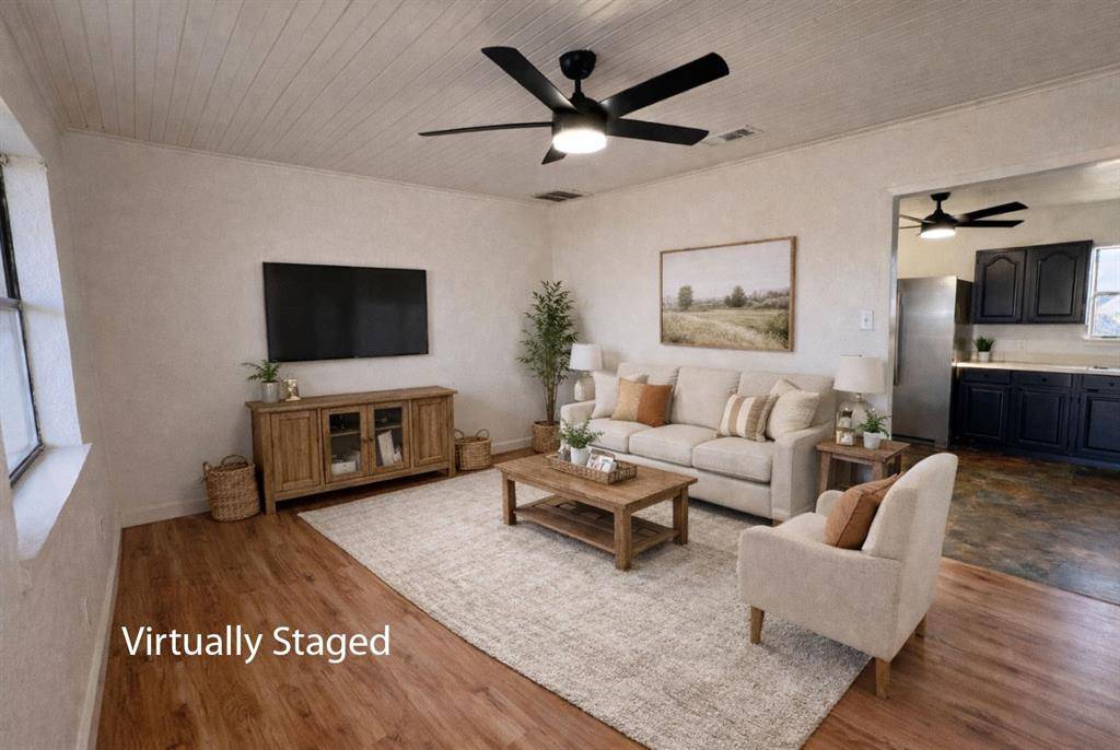 Bridgeport, TX 76426,207 County Road 3214