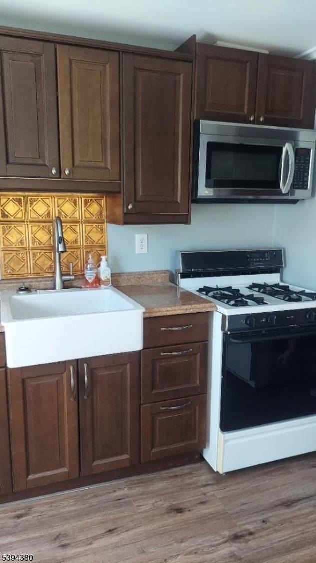 Westfield Town, NJ 07090,202 Mountain Ave