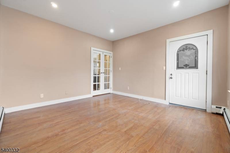 Prospect Park Boro, NJ 07508,288 N 6Th St