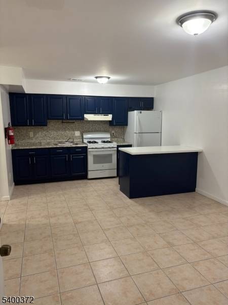 Newark City, NJ 07104,39 Stone St