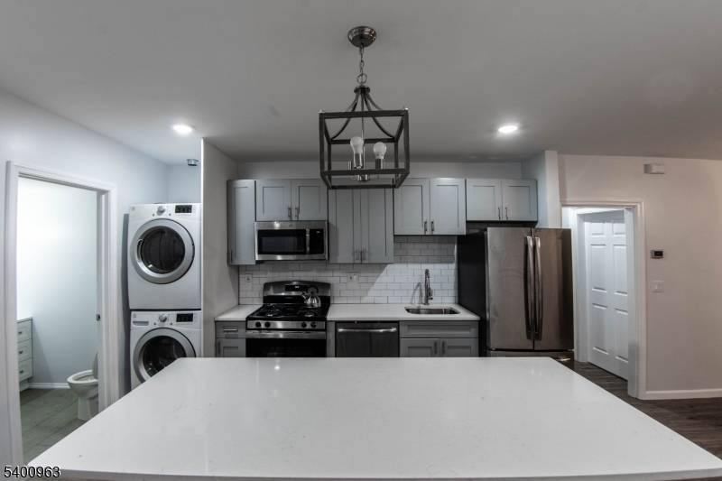 Rahway City, NJ 07065,1076 Fulton St