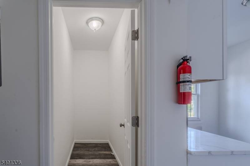 Newark City, NJ 07106,86 Abinger Pl