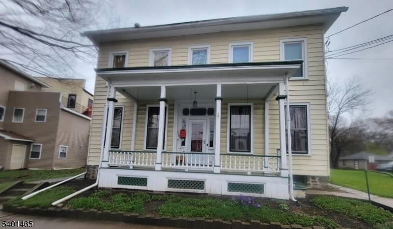 107 Greenwich St, Belvidere Twp., NJ 07823